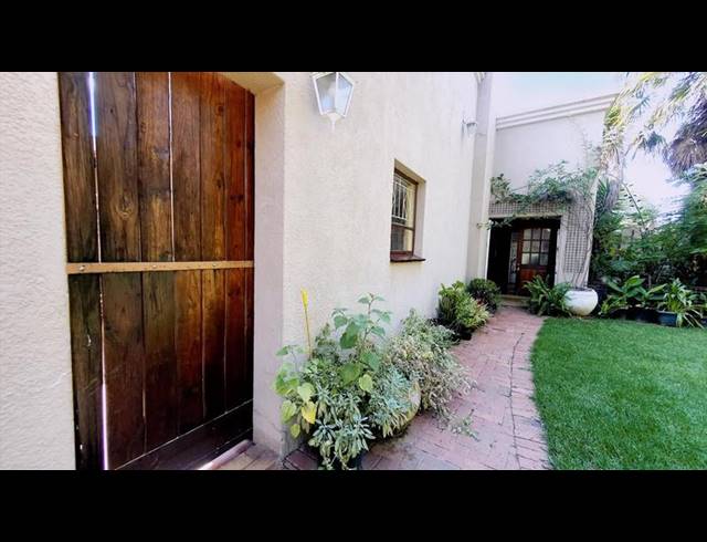 5 BEDROOM HOUSE FOR SALE IN ELARDUSPARK